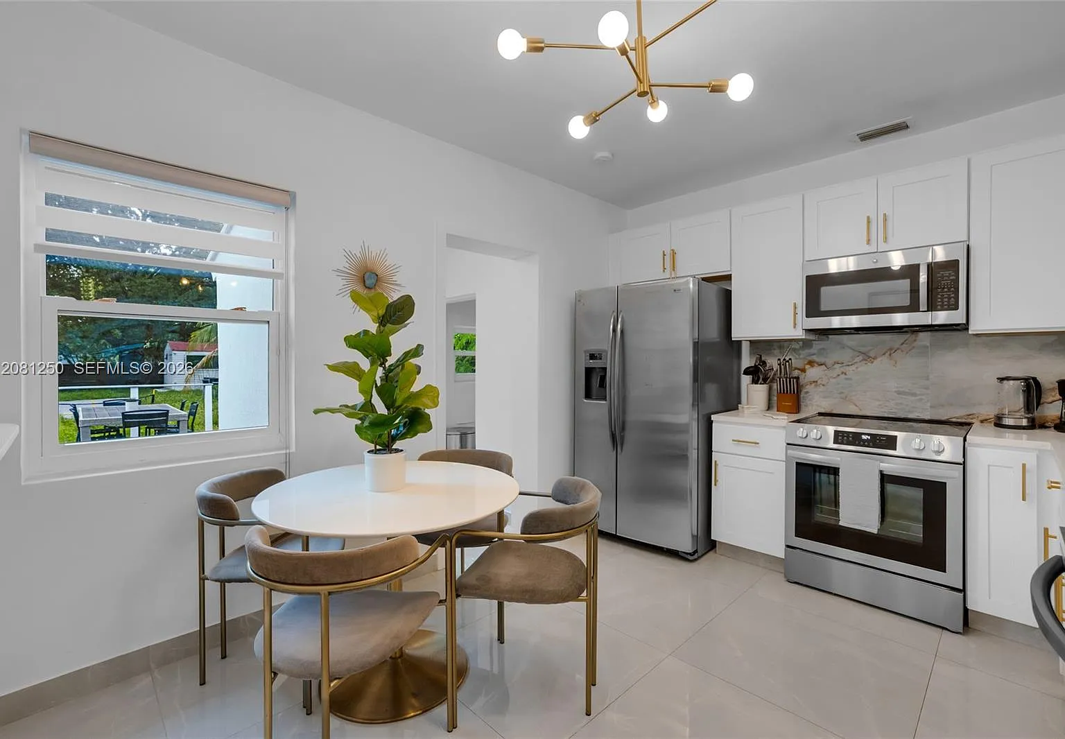 2 bed, 1000 sqft, $3,000 — Photo 4