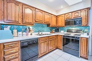 5th image of 10093 Mansion Dr