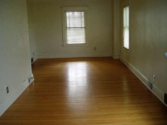 Hardwoods,spot less interior,move in condition,