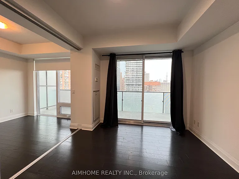 1080 Bay St #1403 — Photo 16