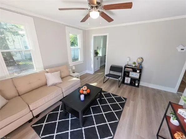 47 Pollux Cir E, Portsmouth, VA 23701