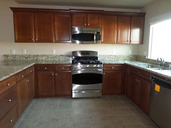 4th image of 1241 N Cogswell Pl