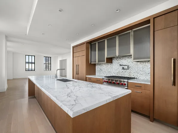 100 Barclay Street image 3 of 8