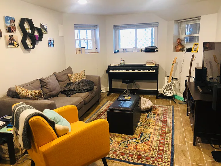 1440 W Olive Ave — Photo 4