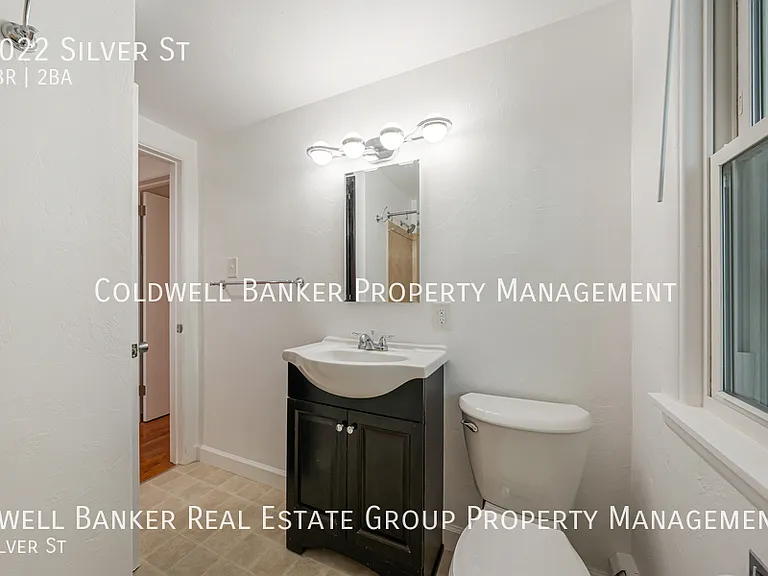 1022 Silver St — Photo 17