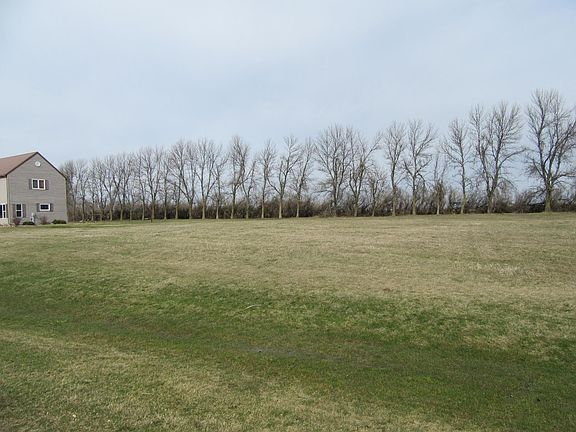 3rd image of 14 Lime Lake Dr