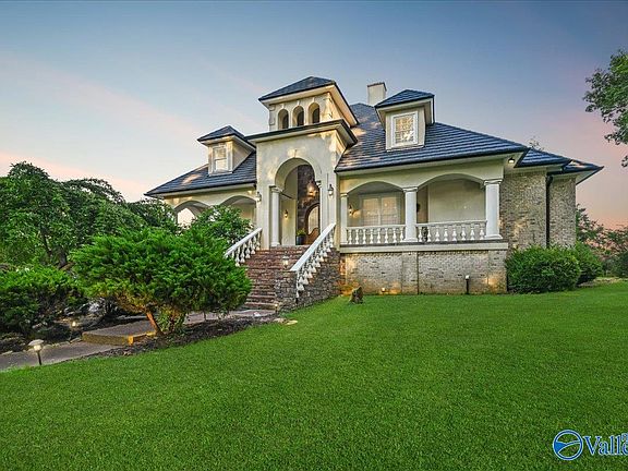 3rd image of 1321 Cardessa Ln