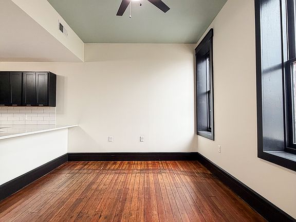 4th image of 117 E Church St #2B