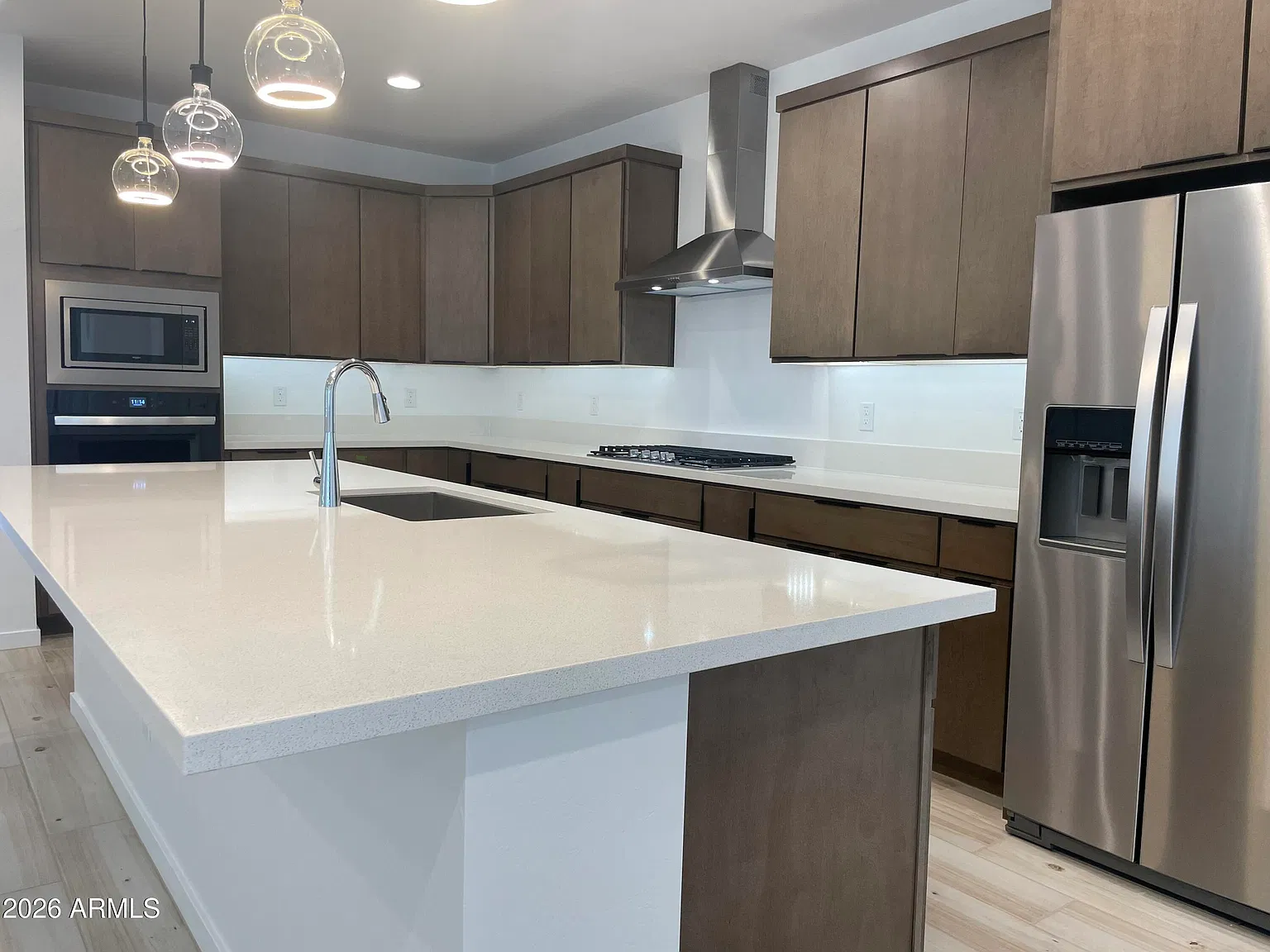 4 bed, 3.0 bath, 2408 sqft, $2,800 — Photo 2