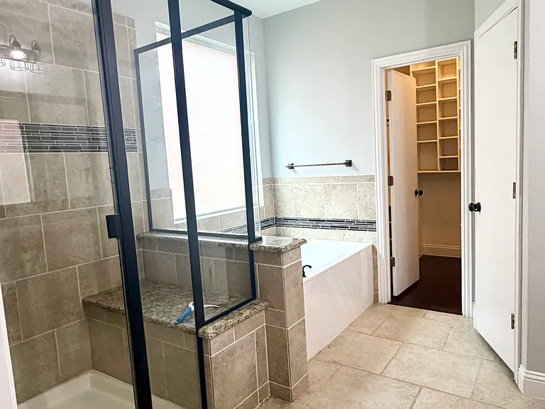 3527 Tamarack Dr — Photo 7