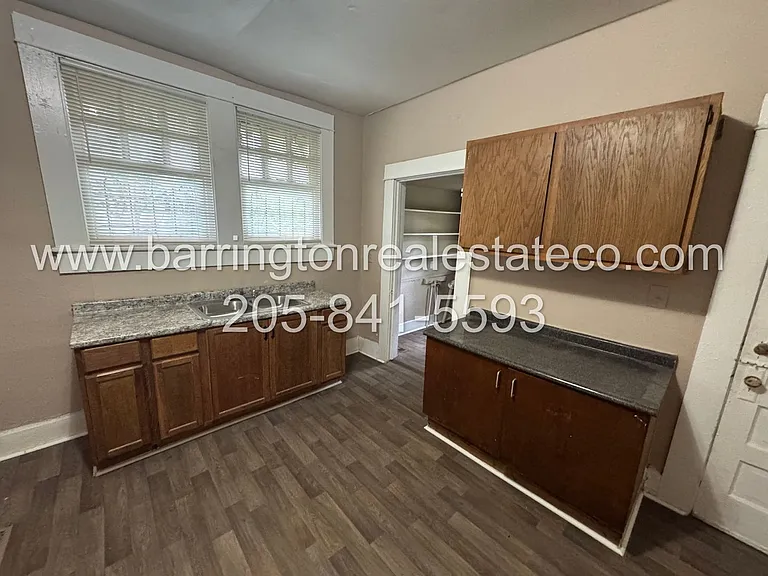 4637 Court S — Photo 5