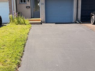 14 Chaucer Cres, Barrie, ON L4N4T7