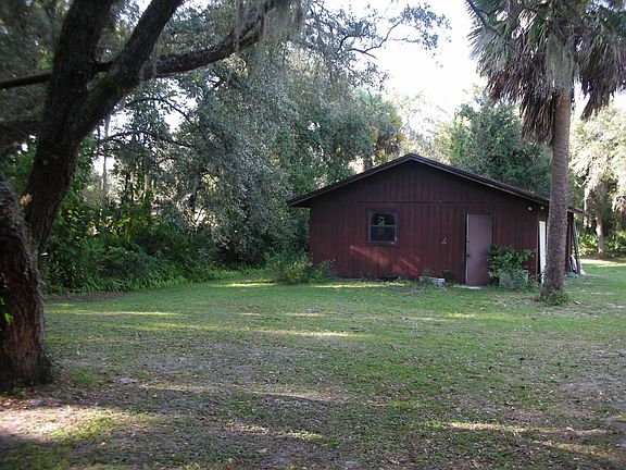 garage/workshop