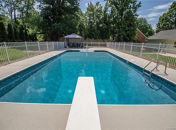 2nd image of 205 Wickersham Dr