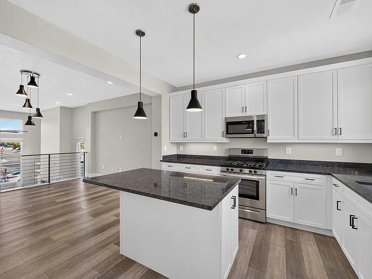 5091 W Daybreak Pkwy — Photo 3