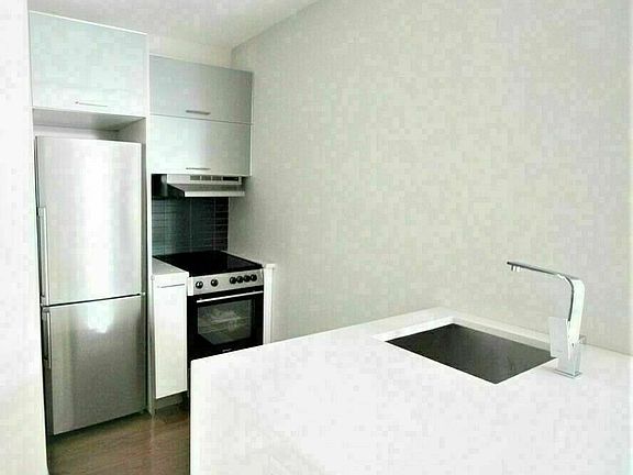 4th image of 259 Evergreen Ave #1AD