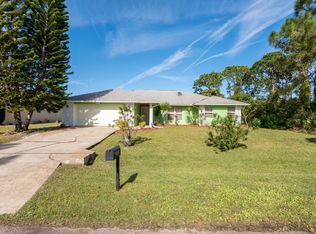 729 Banks St NW, Palm Bay, FL 32907