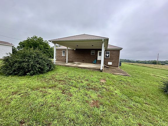 3rd image of 1686 Pleasant Hill Rd