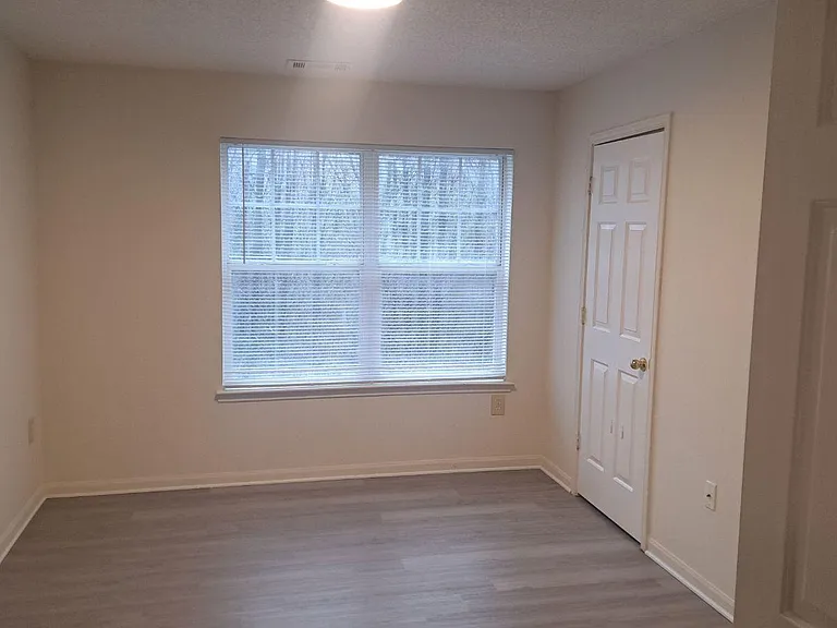 100 Teejay Dr — Photo 6