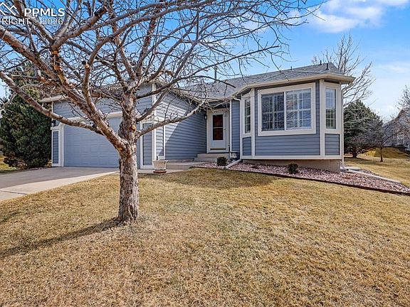 2nd image of 4195 Greens Dr