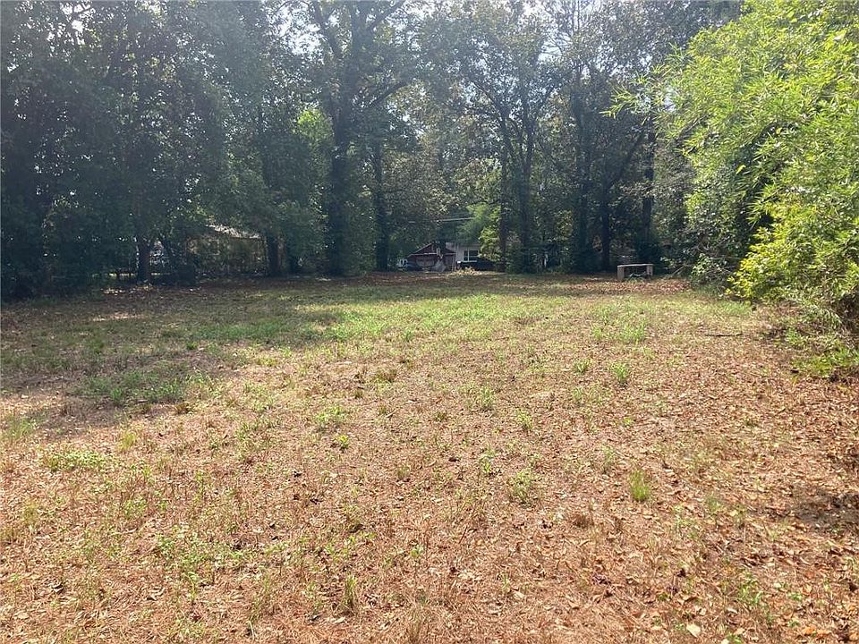 2nd image of Presley St