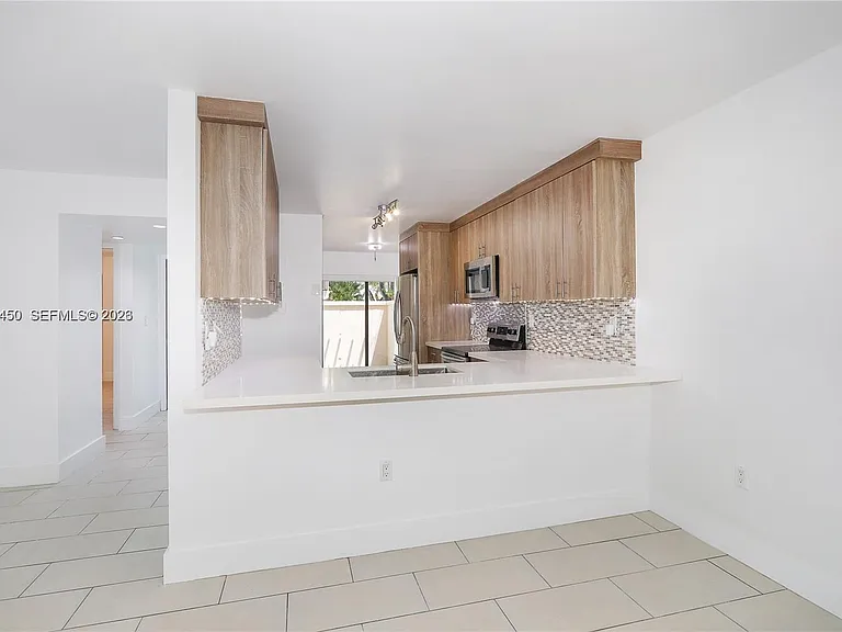 8124 SW 87th Ter — Photo 14