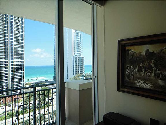 5th image of 17555 Atlantic Blvd #Penthouse 5