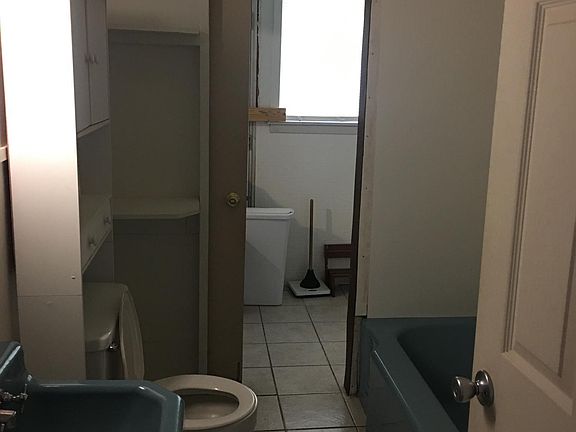 5th image of 609 French St
