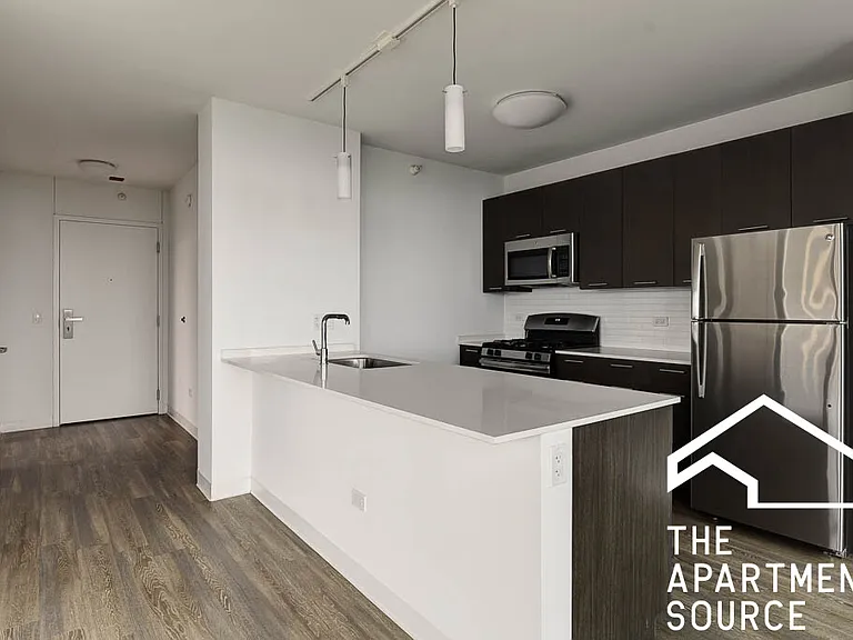 637 Wells 1bed 1bath — Photo 14