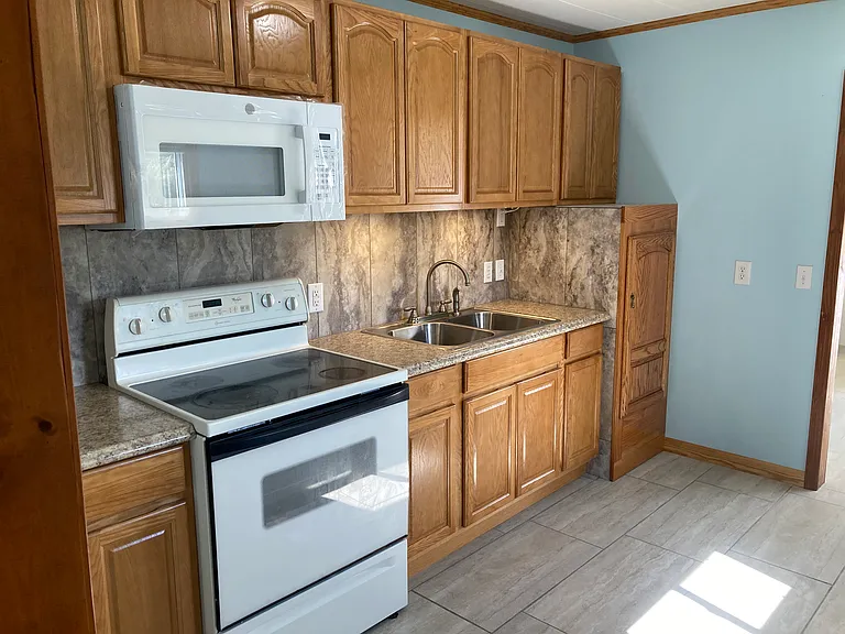330 Mill St — Photo 13
