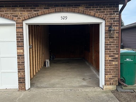 2nd image of 529 Lincoln Ave