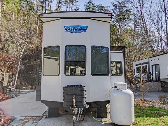 5th image of 4229 Parkway E Lot 306