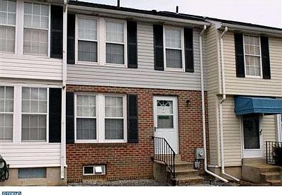 2nd image of 4 Glenway Pl