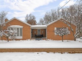 2701 47th St, Moline, IL 61265