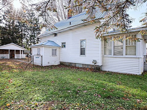3rd image of 316 E Main St