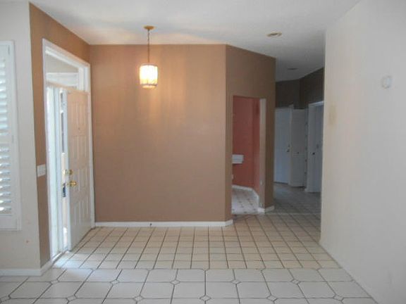 4th image of 1233 Sussex St