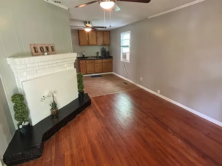 322 Garfield St — Photo 3