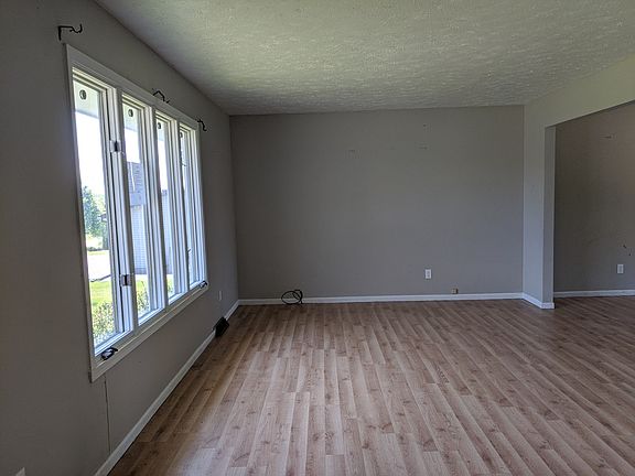 2nd image of 9352 Densmore Dr