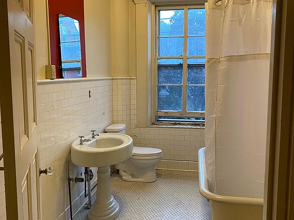 Original bath fixtures