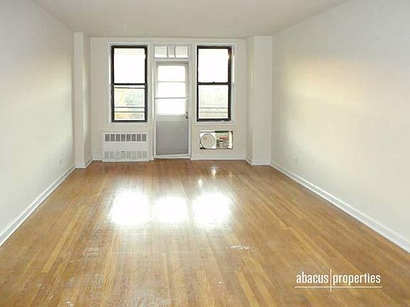 3rd image of 315 Ocean Pkwy APT 4D