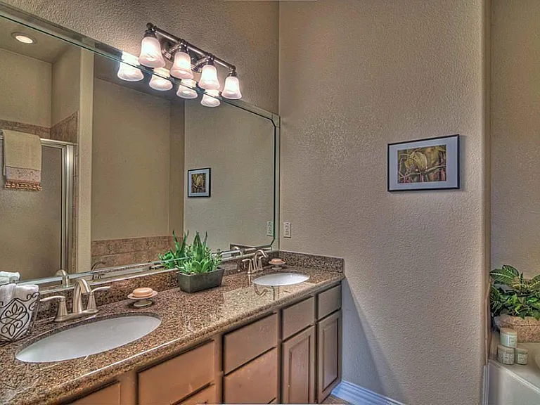 3505 Jackson St — Photo 20