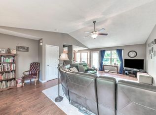 667 Infantry Dr, Galloway, OH 43119