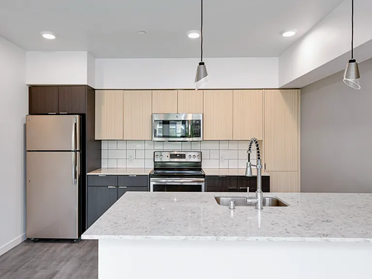 CRN Crane Interbay Apartments — Photo 19