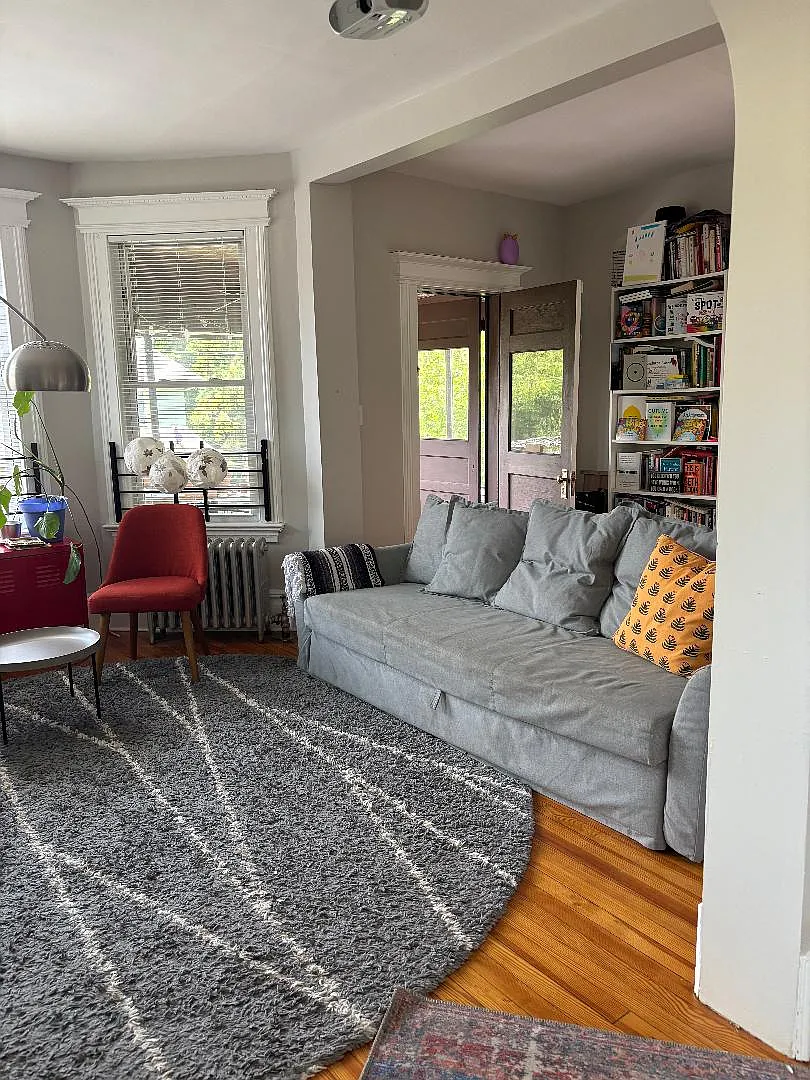 4 bed, $2,900 — Photo 2