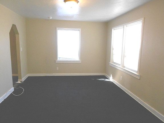 3rd image of 3048 19th Ave S