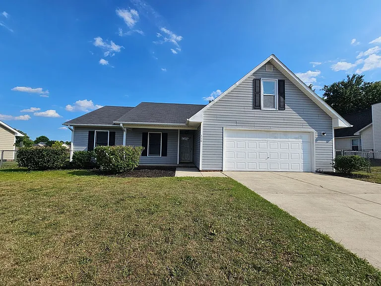 310 Buckeye Dr — Photo 1