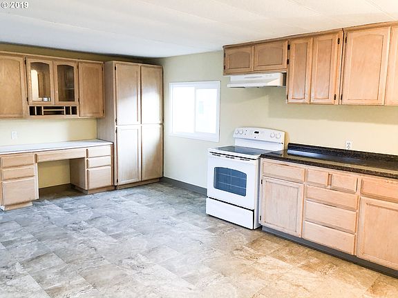 5th image of 300 SW 7th Ave Unit 1110