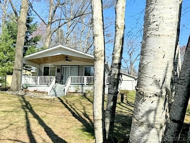 1st image of 107 Waldenwood Cir