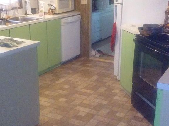 5th image of 530 Ocean View Dr