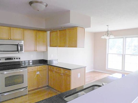 Kitchen to Dinning Room